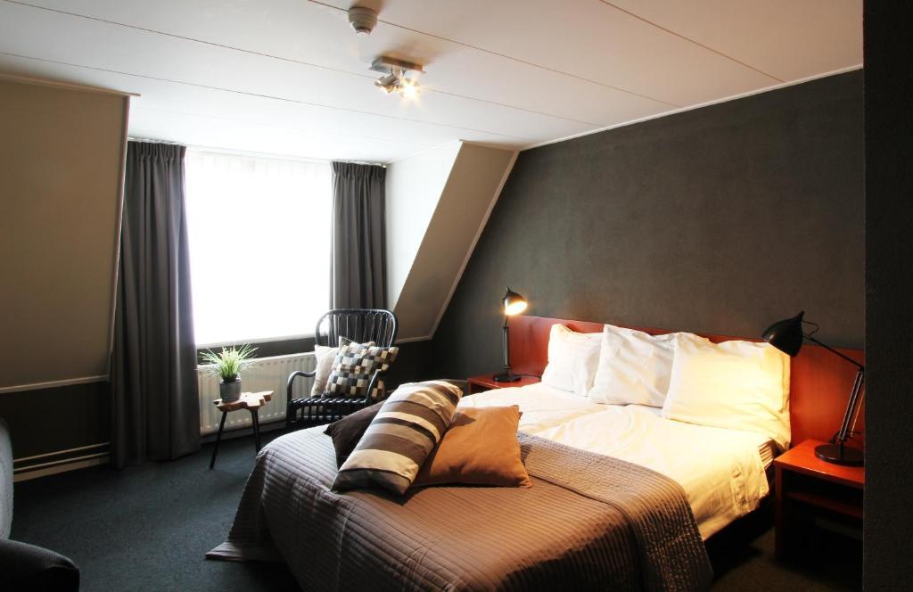 Grandcafe Hotel De Viersprong Schoorl Kültér fotó